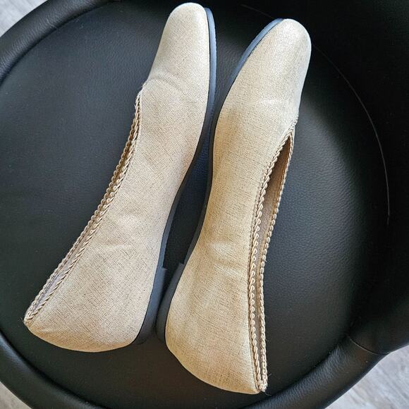 Munro American Soft Gold Iridescent Womens Ballet Flats Slip on Size 7 Shoes - Picture 9 of 15